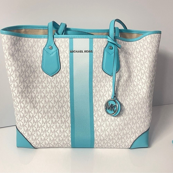 Michael Kors Rare Ocean Blue Signature Tote & Wallet - Picture 2 of 14